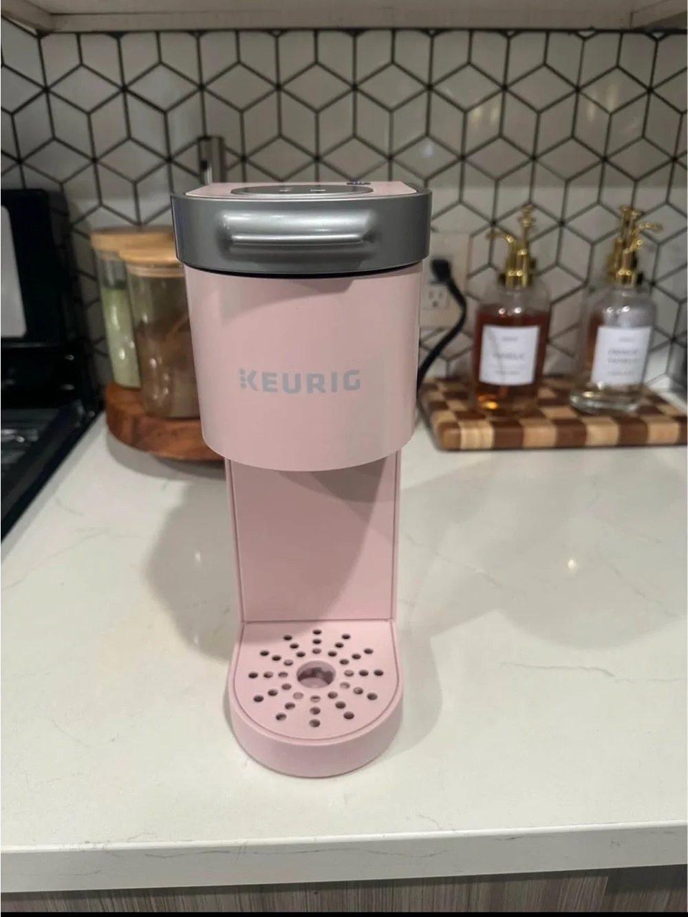 Keurig Single-Serve Coffee Maker in Light Pink with Silver Top